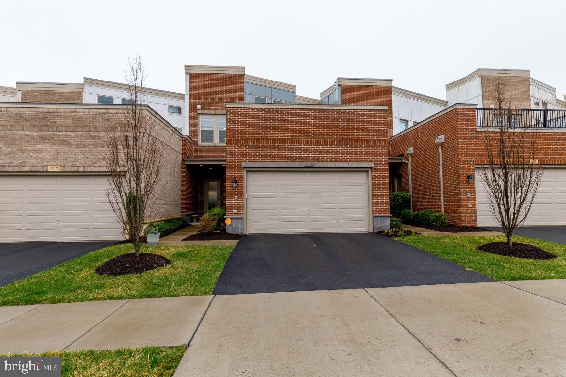 42811 Cumulus TERRACE