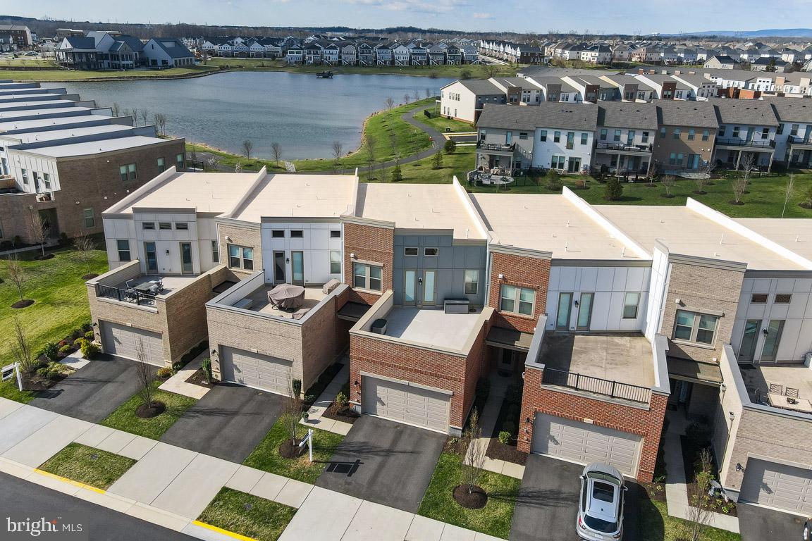 42811 Cumulus TERRACE