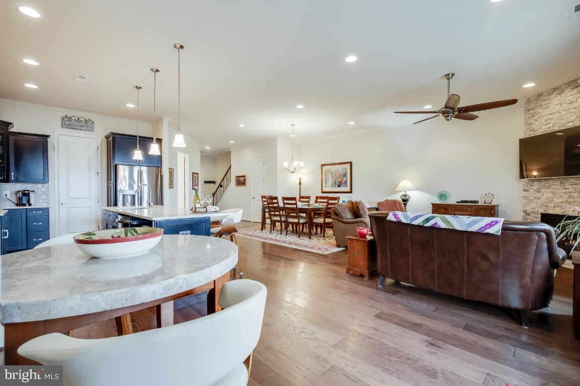 42811 Cumulus TERRACE