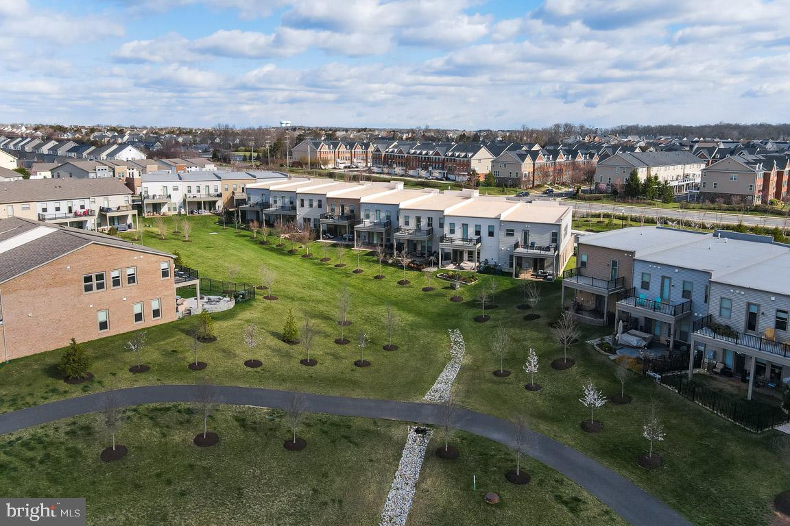 42811 Cumulus TERRACE