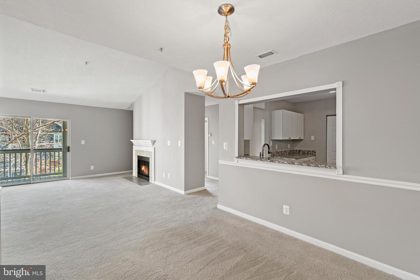 20320 Beechwood TERRACE Unit: 301