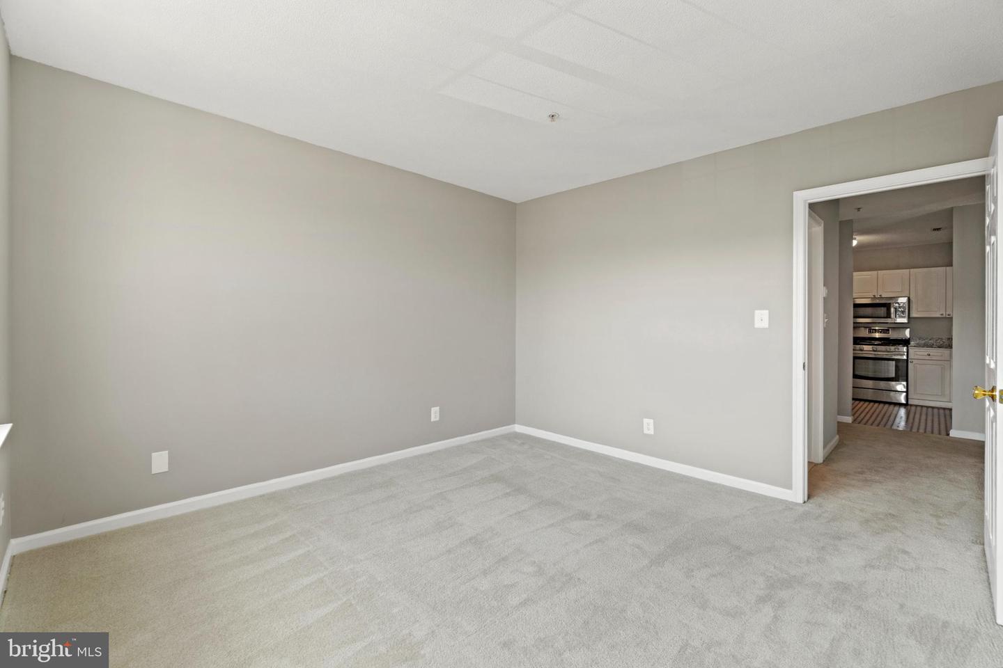 20320 Beechwood TERRACE Unit: 301