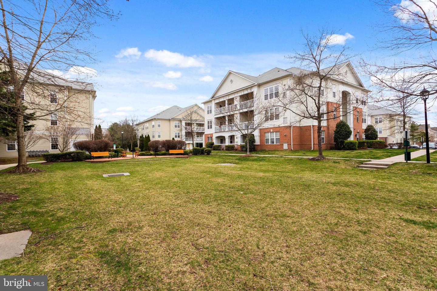 22687 Blue Elder TERRACE Unit: 302