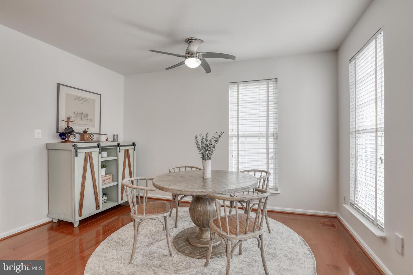43650 Lees Mill SQUARE