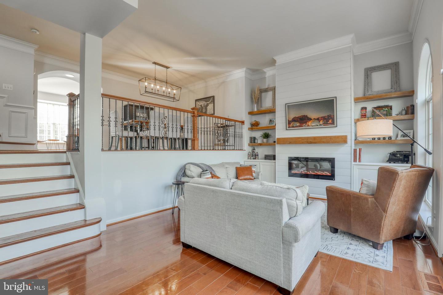 43650 Lees Mill SQUARE