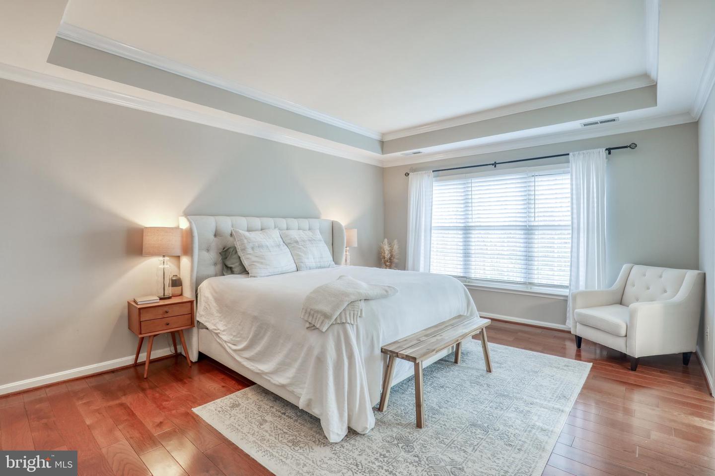 43650 Lees Mill SQUARE