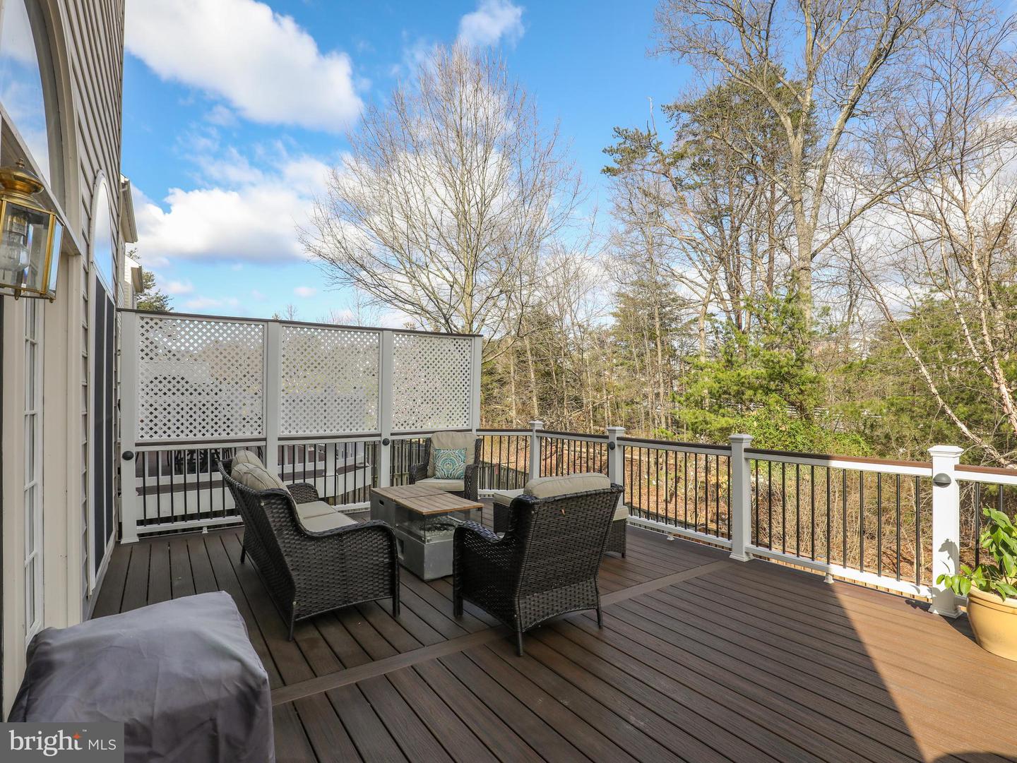 43650 Lees Mill SQUARE