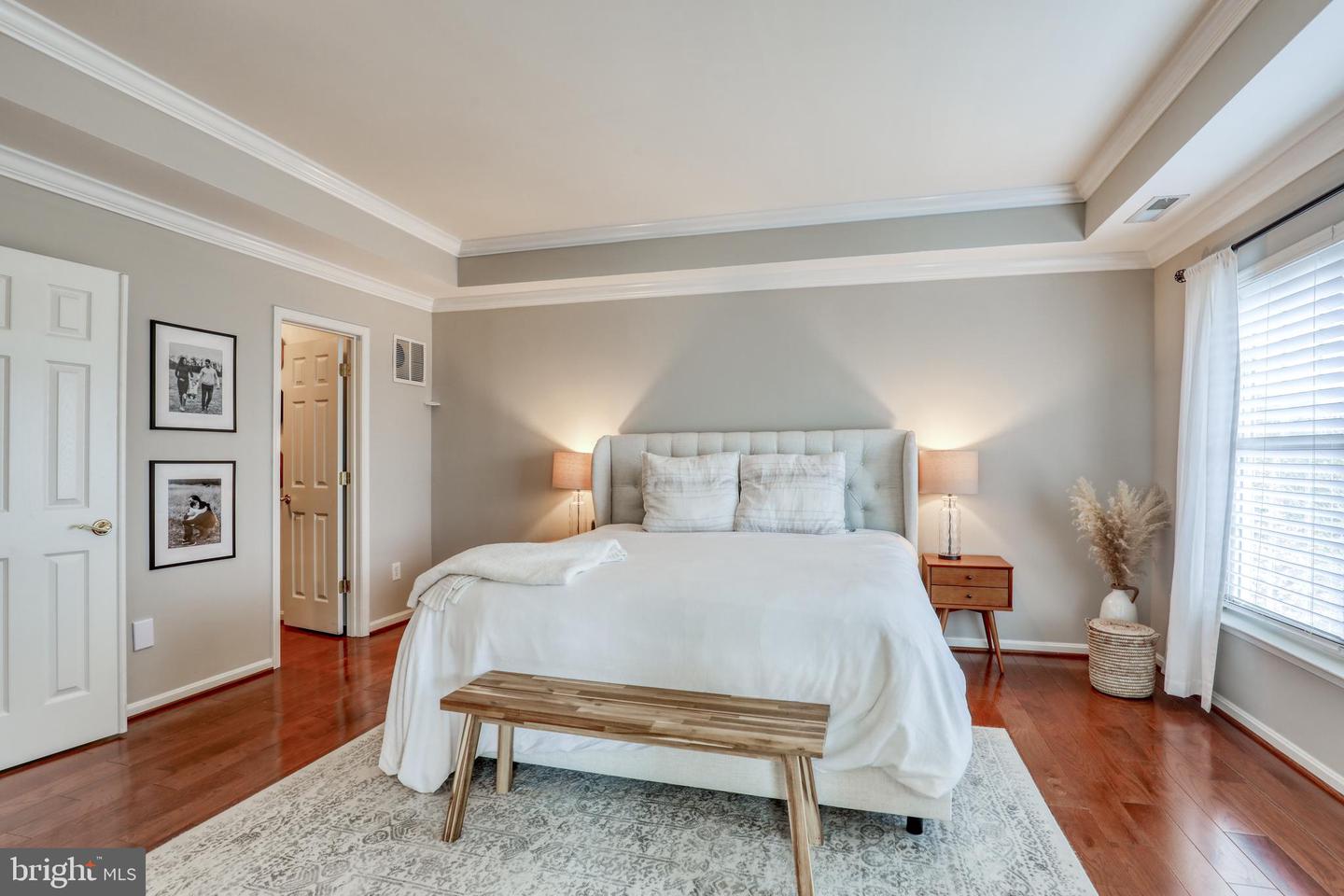 43650 Lees Mill SQUARE