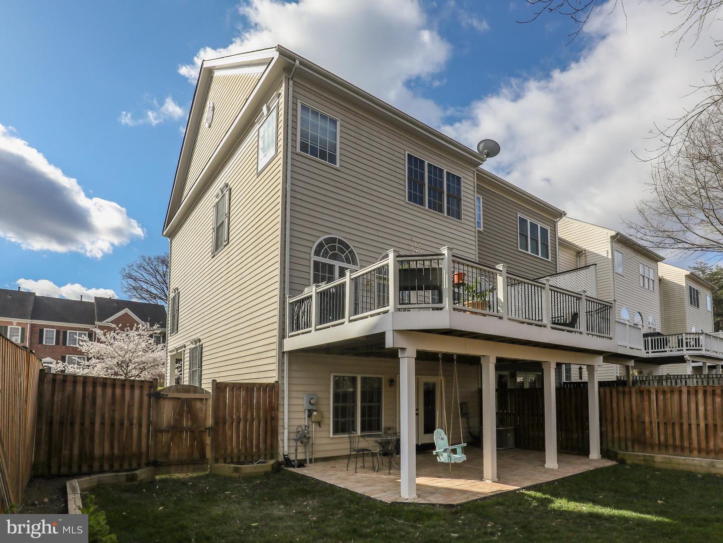43650 Lees Mill SQUARE
