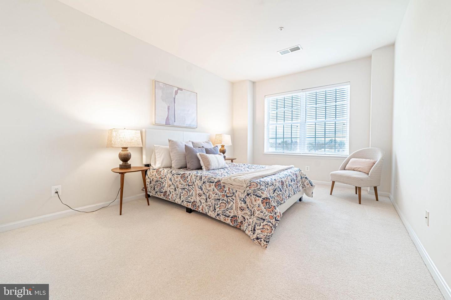 20751 Royal Palace SQUARE Unit: 425