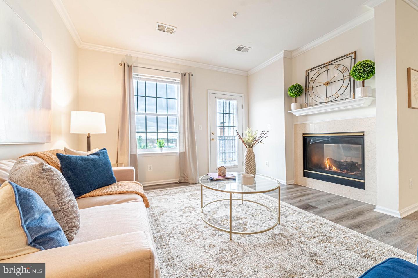 20751 Royal Palace SQUARE Unit: 425