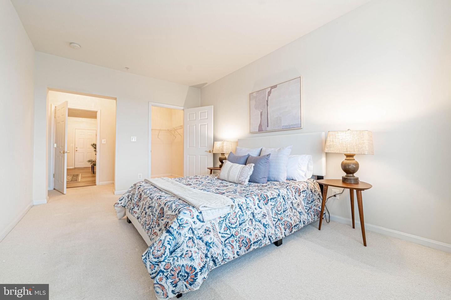 20751 Royal Palace SQUARE Unit: 425