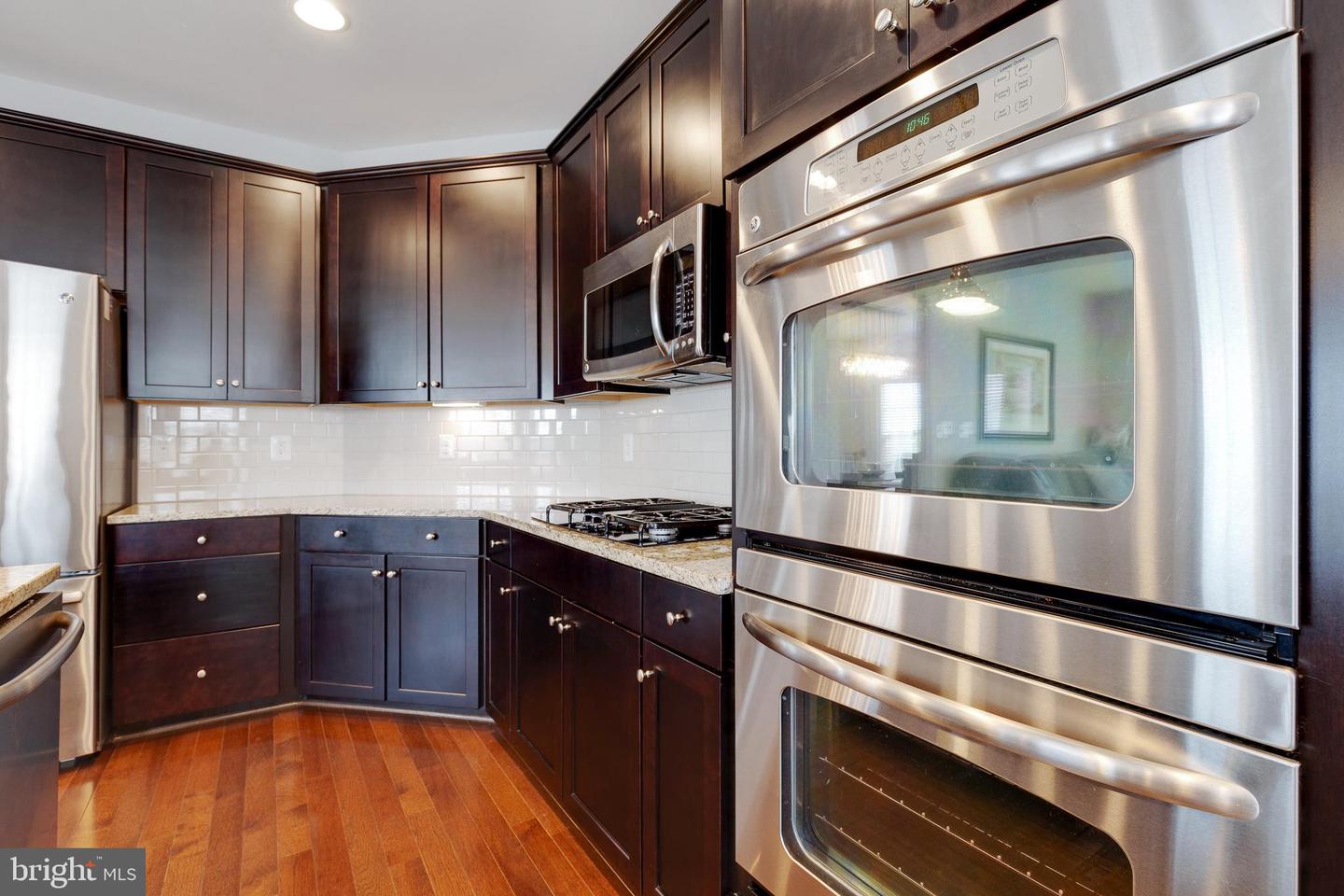 25126 Sweet Myrtle SQUARE