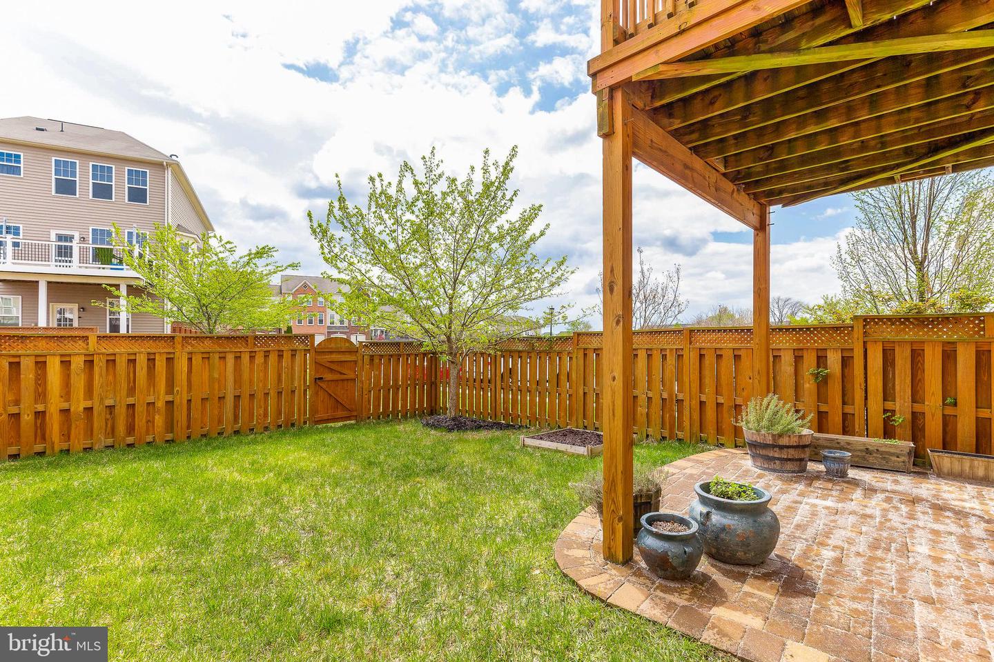 25126 Sweet Myrtle SQUARE