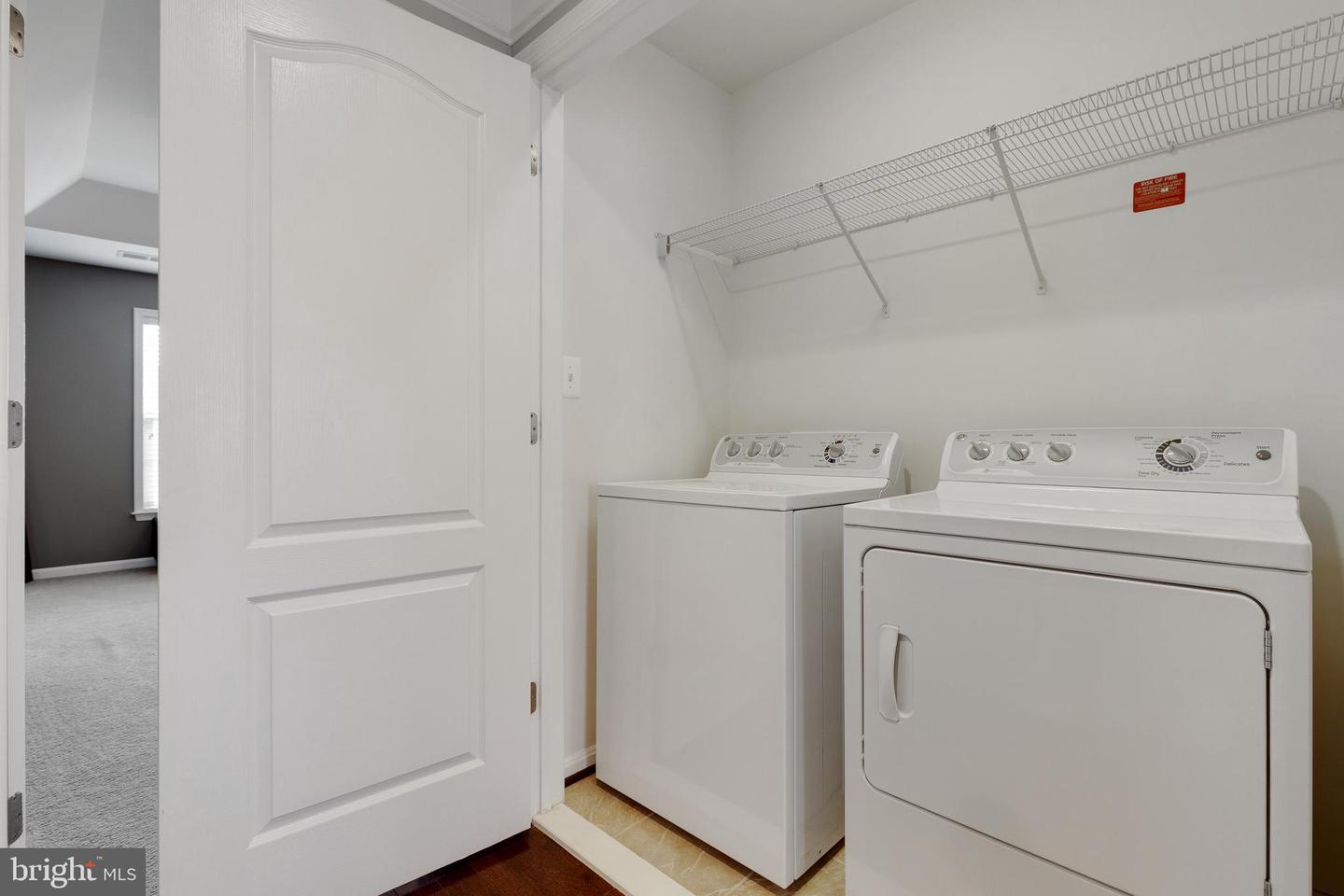 25126 Sweet Myrtle SQUARE