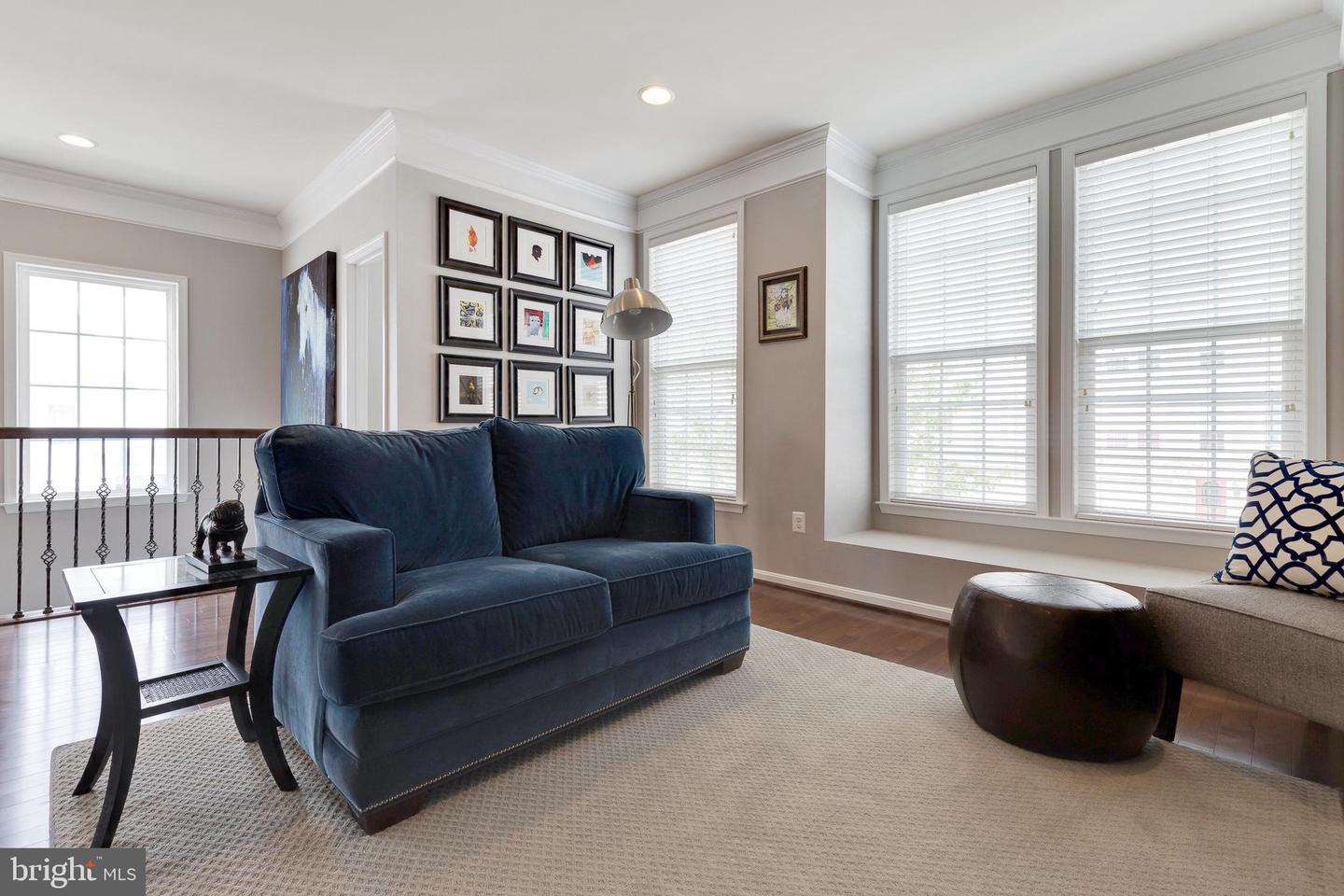 25126 Sweet Myrtle SQUARE
