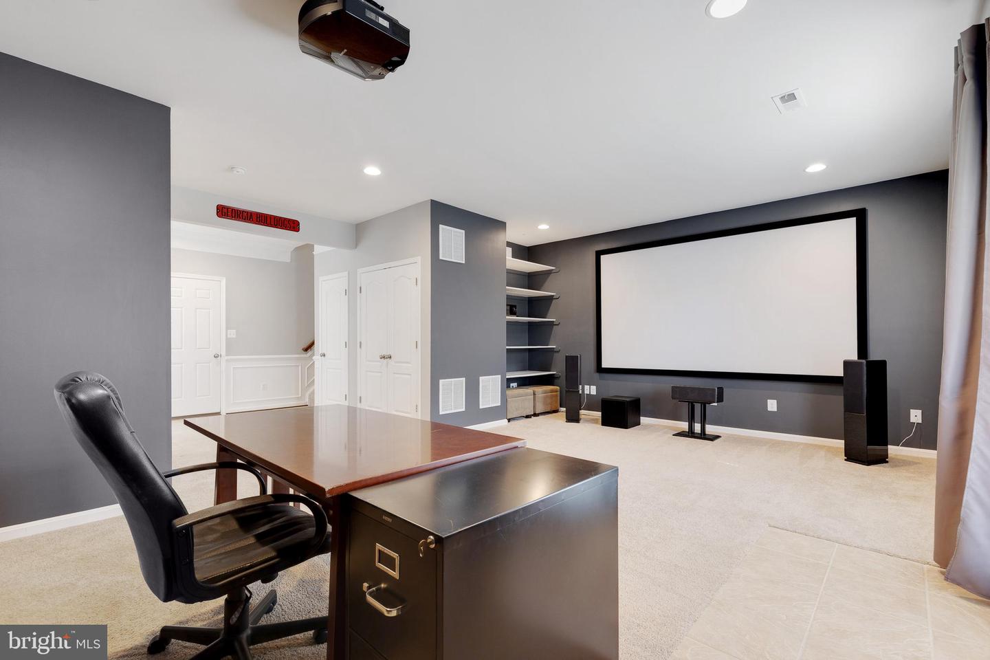 25126 Sweet Myrtle SQUARE