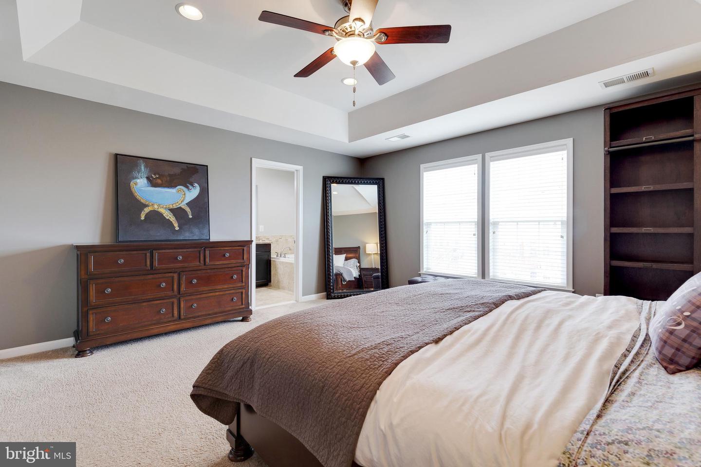 25126 Sweet Myrtle SQUARE