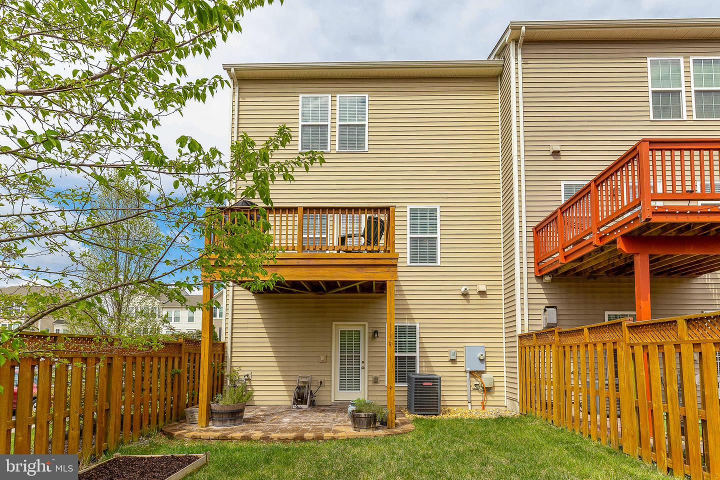 25126 Sweet Myrtle SQUARE