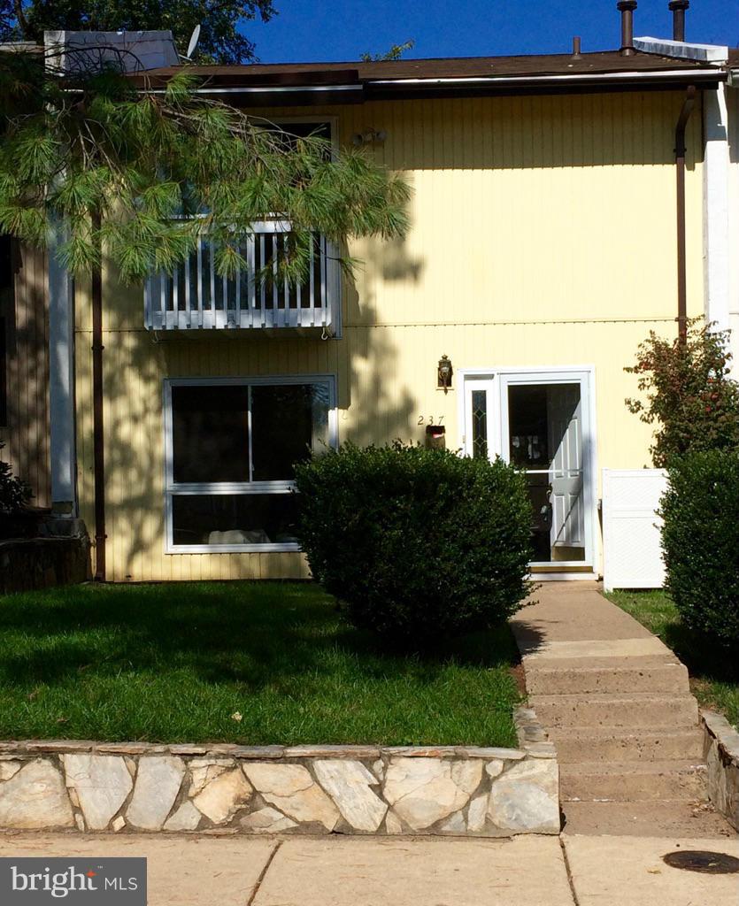 237 Greenfield COURT
