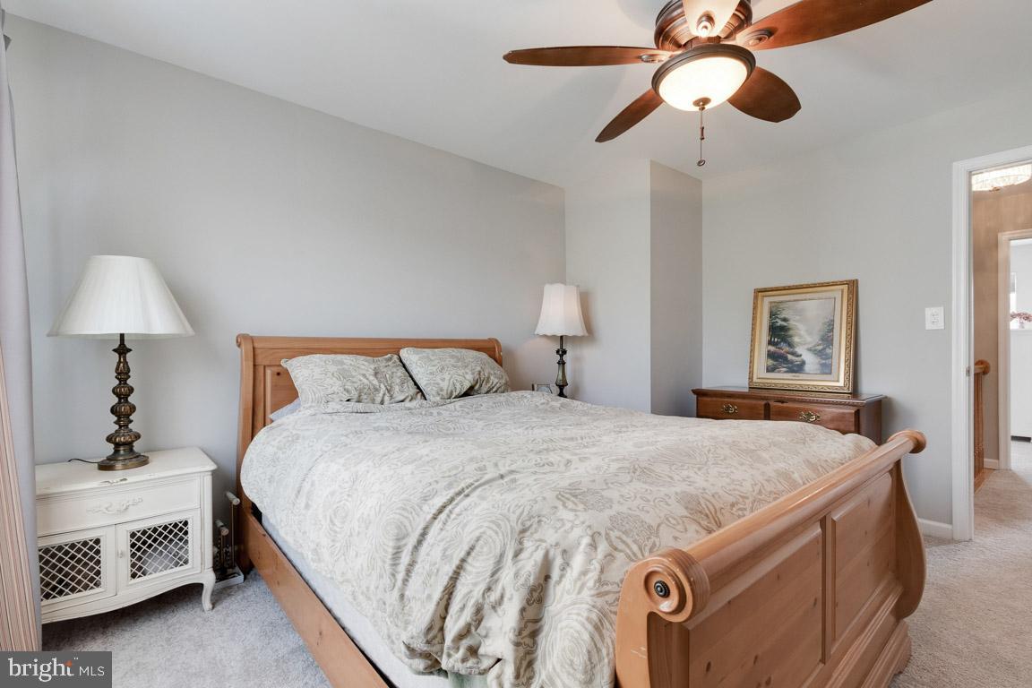 25199 Destination SQUARE