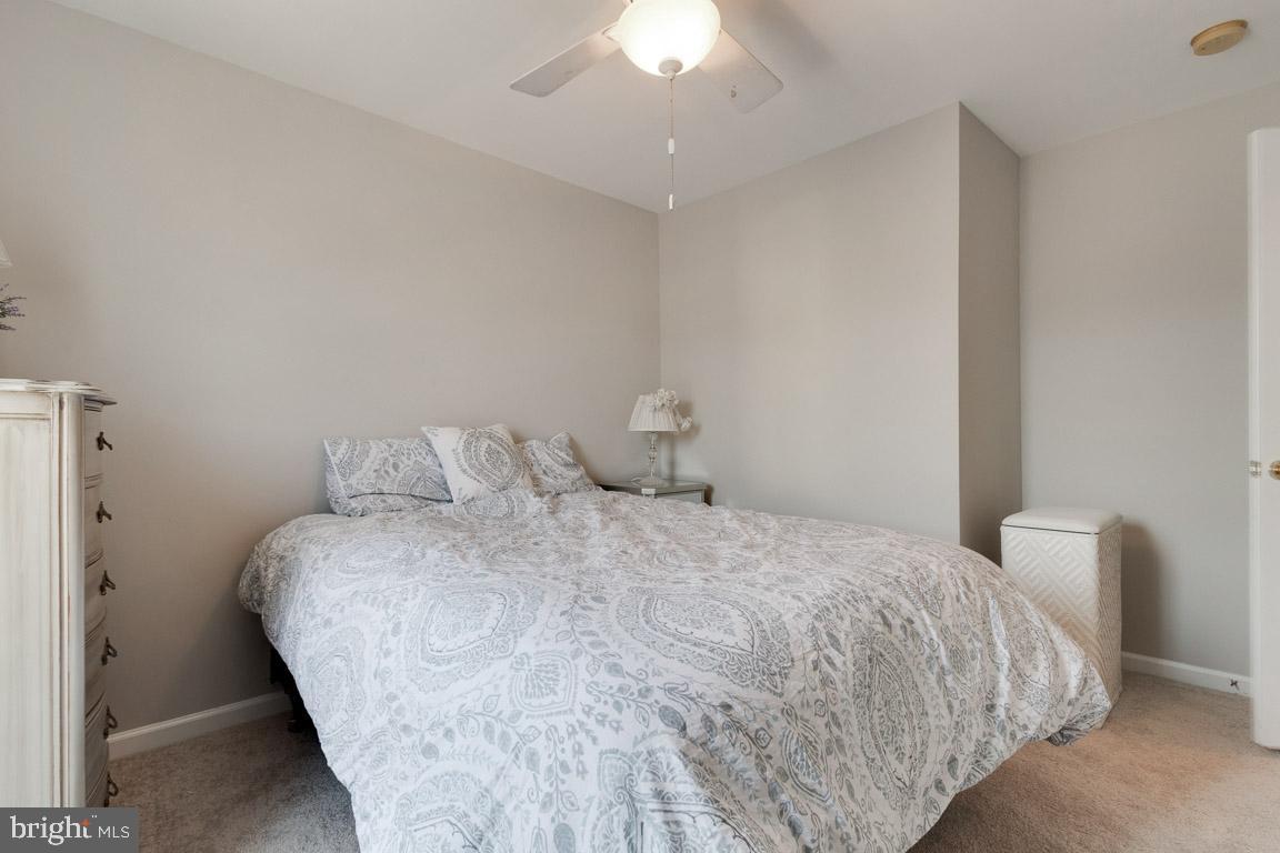25199 Destination SQUARE