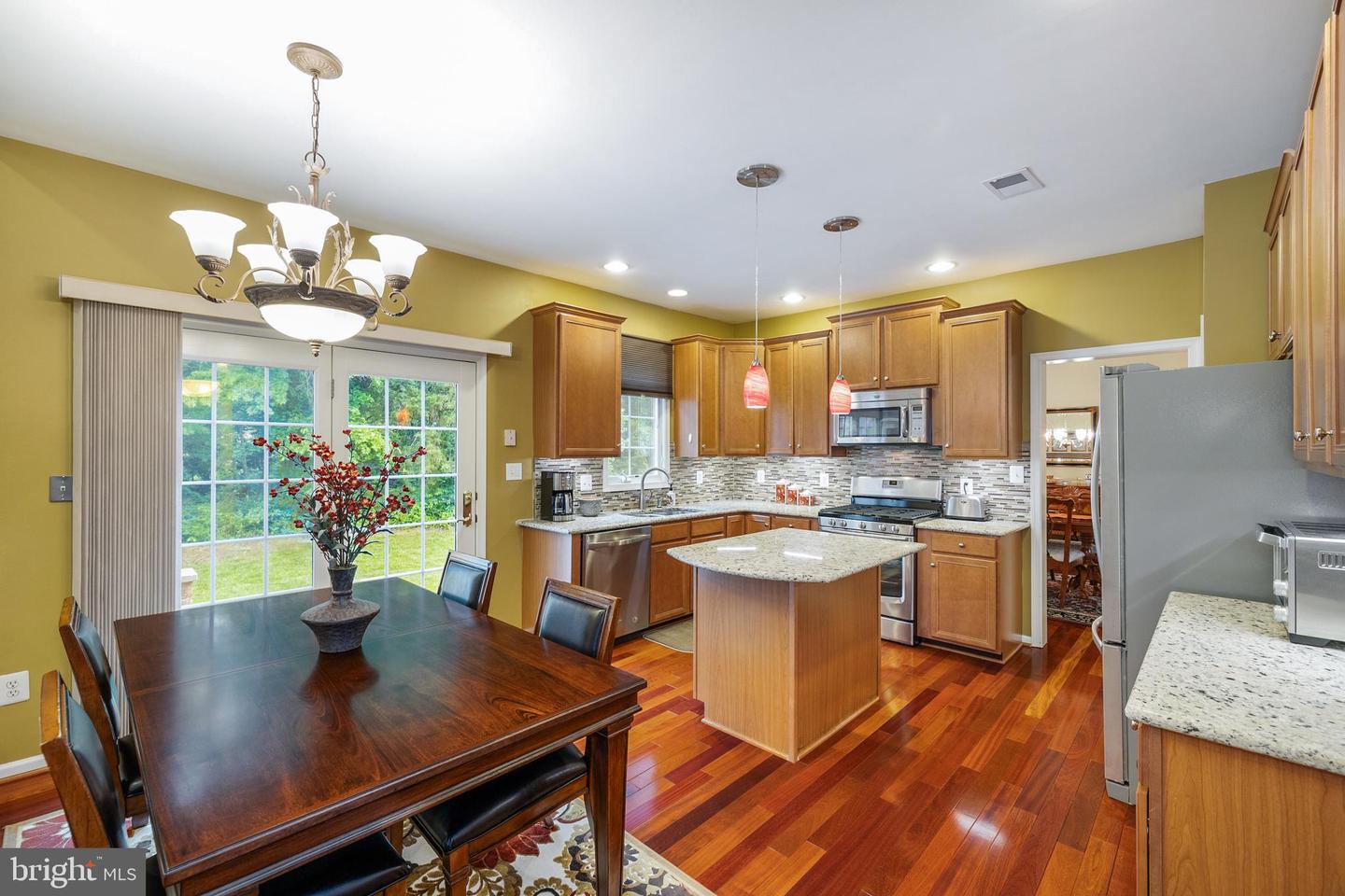 25417 Bradshaw Dr