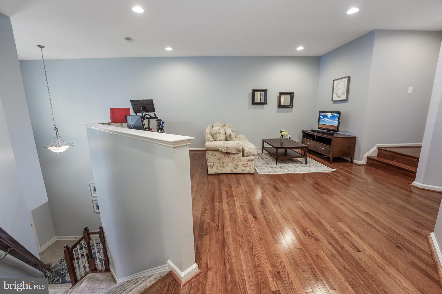 23225 Grayling