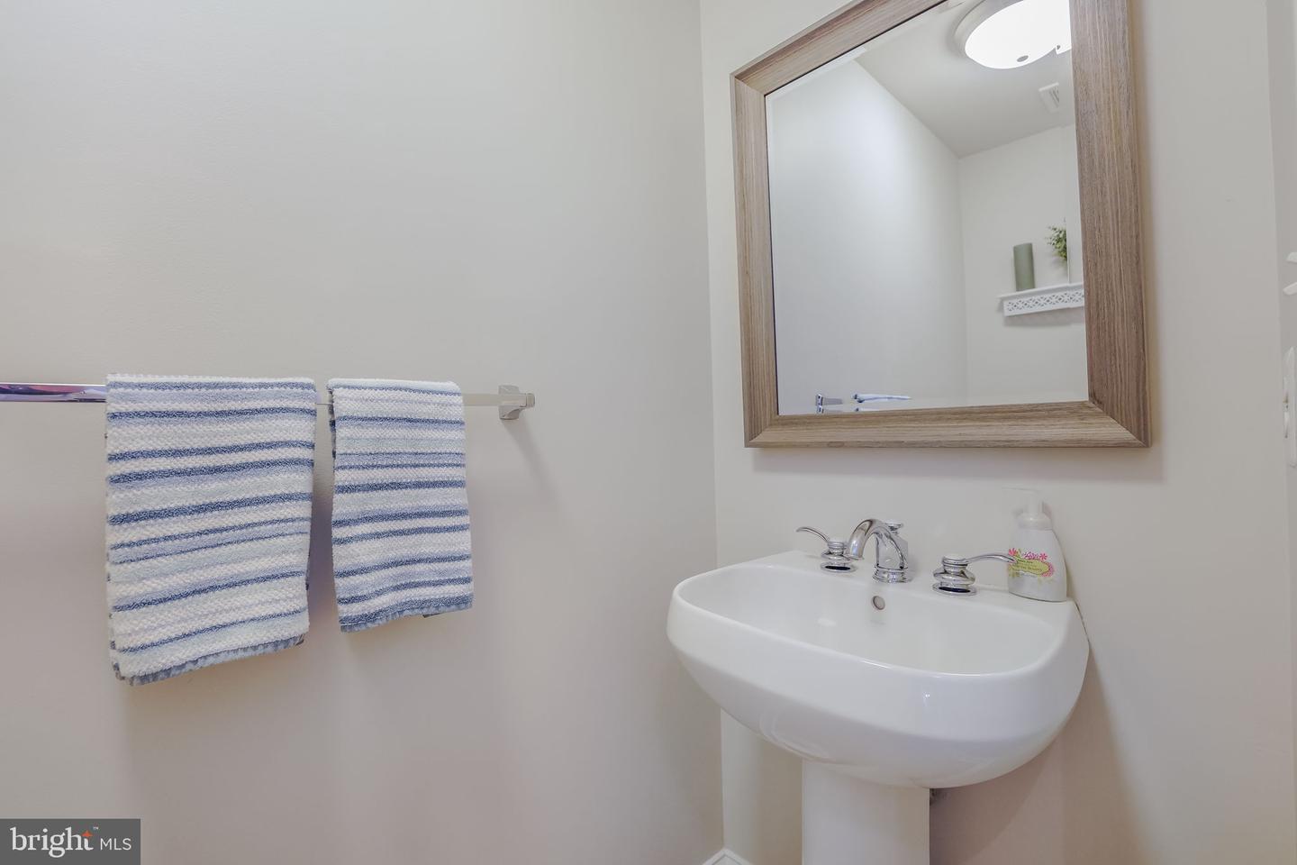 23225 Grayling
