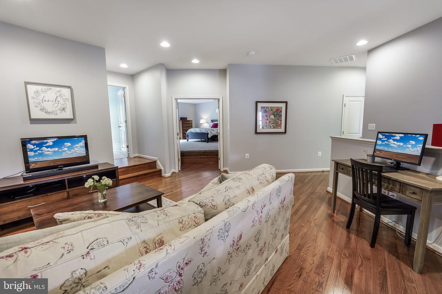 23225 Grayling