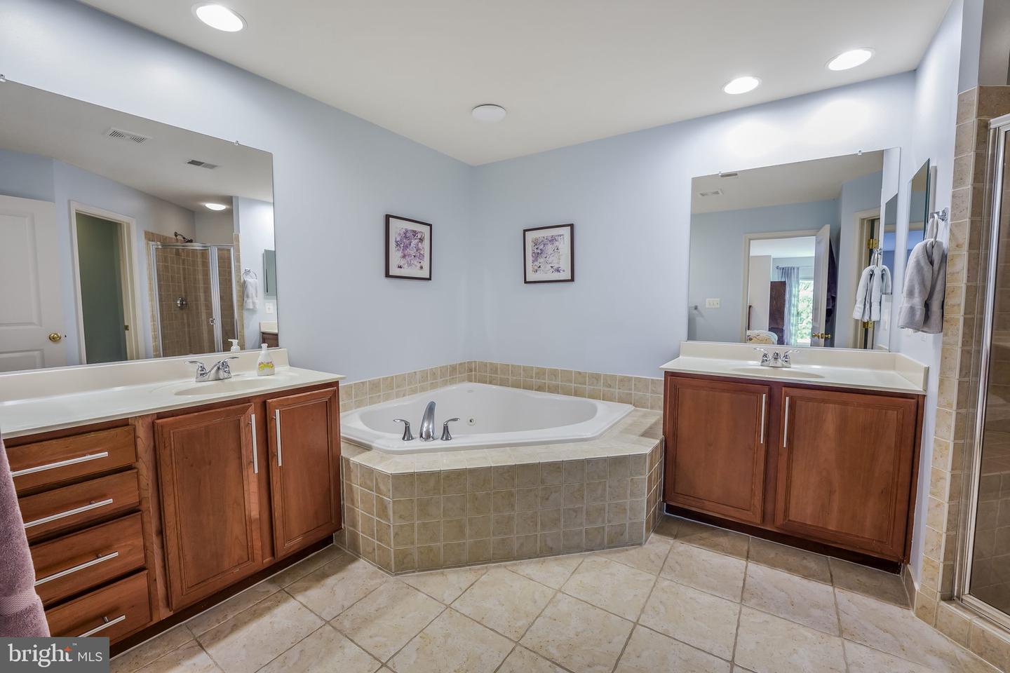 23225 Grayling