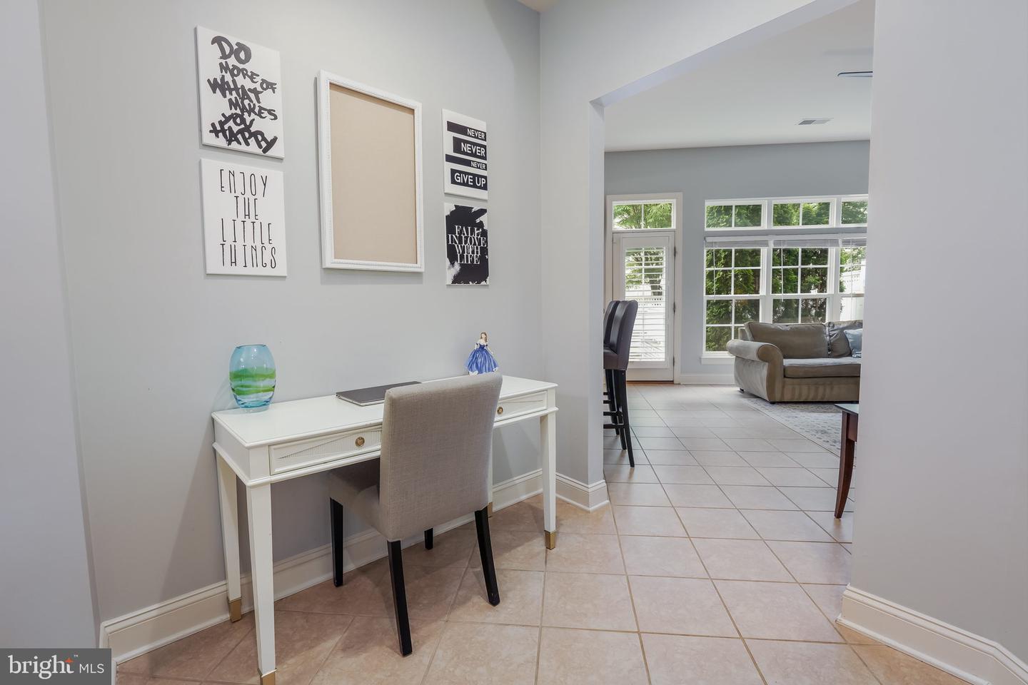 23225 Grayling