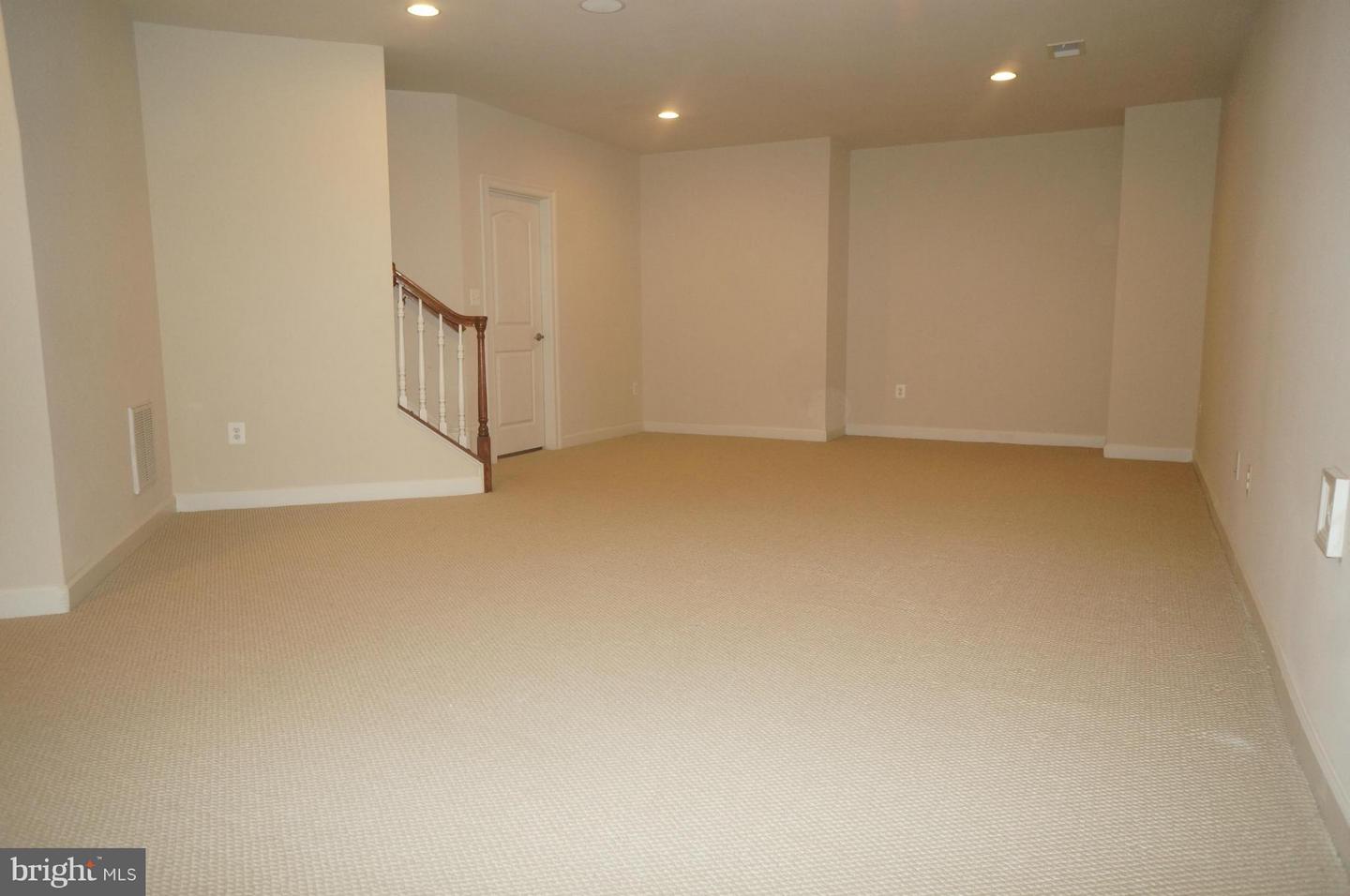 42591 Voormeade TERRACE