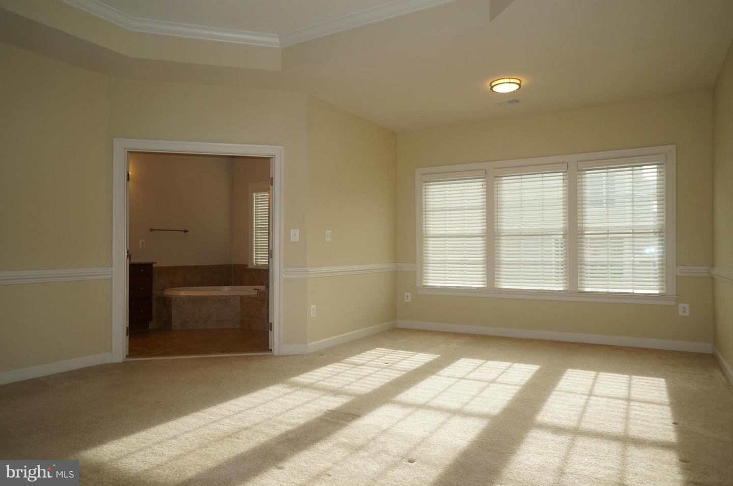 42591 Voormeade TERRACE