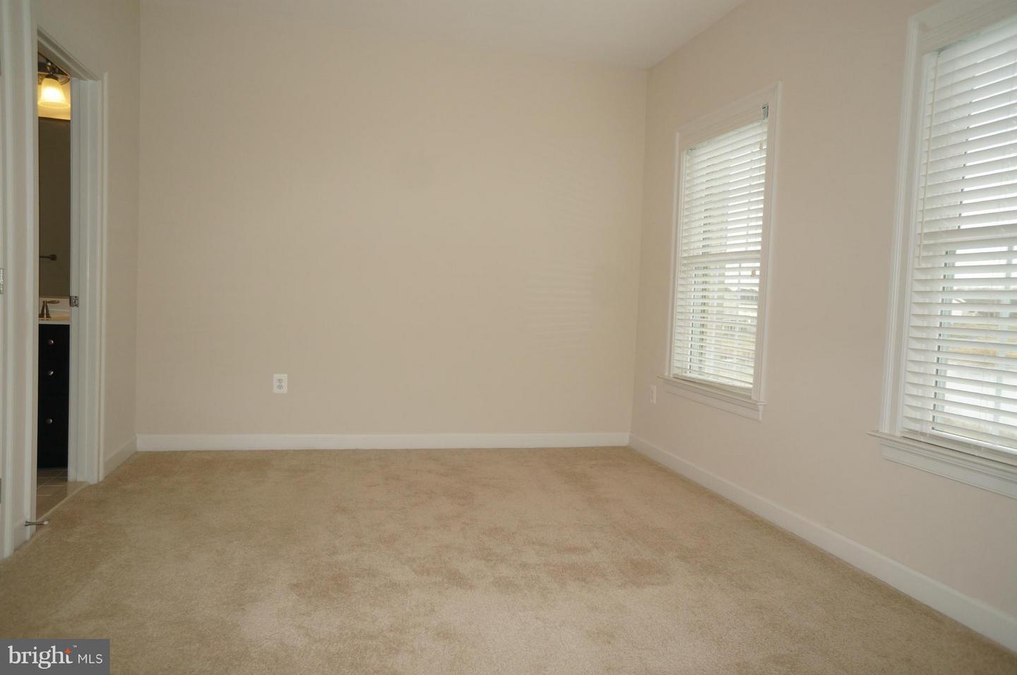 42591 Voormeade TERRACE