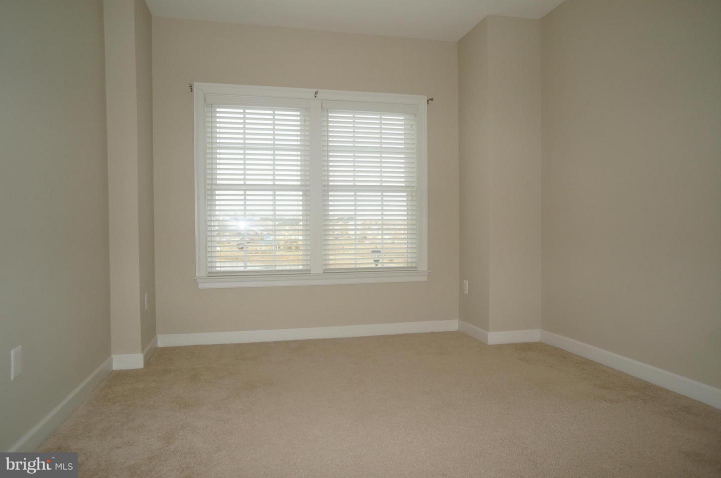 42591 Voormeade TERRACE