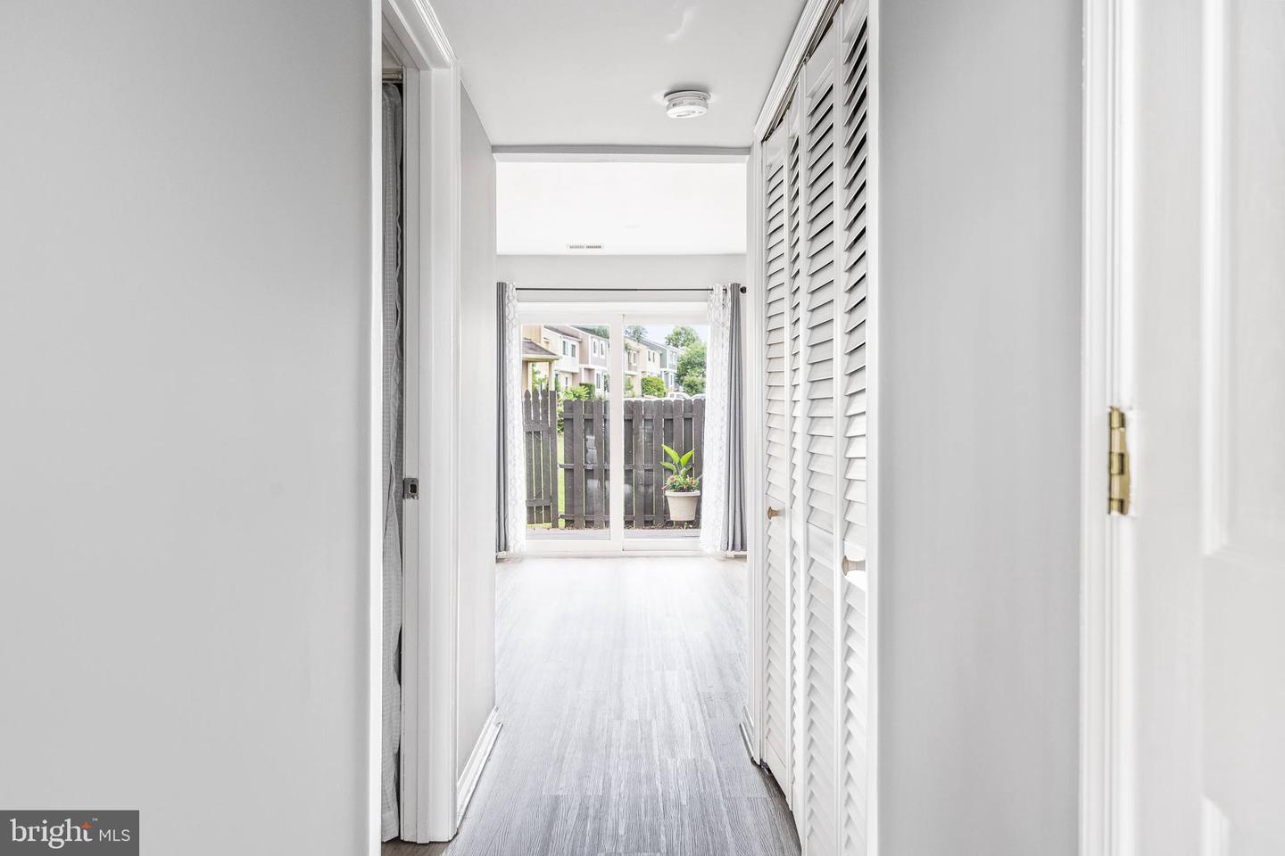 47 Carolina COURT
