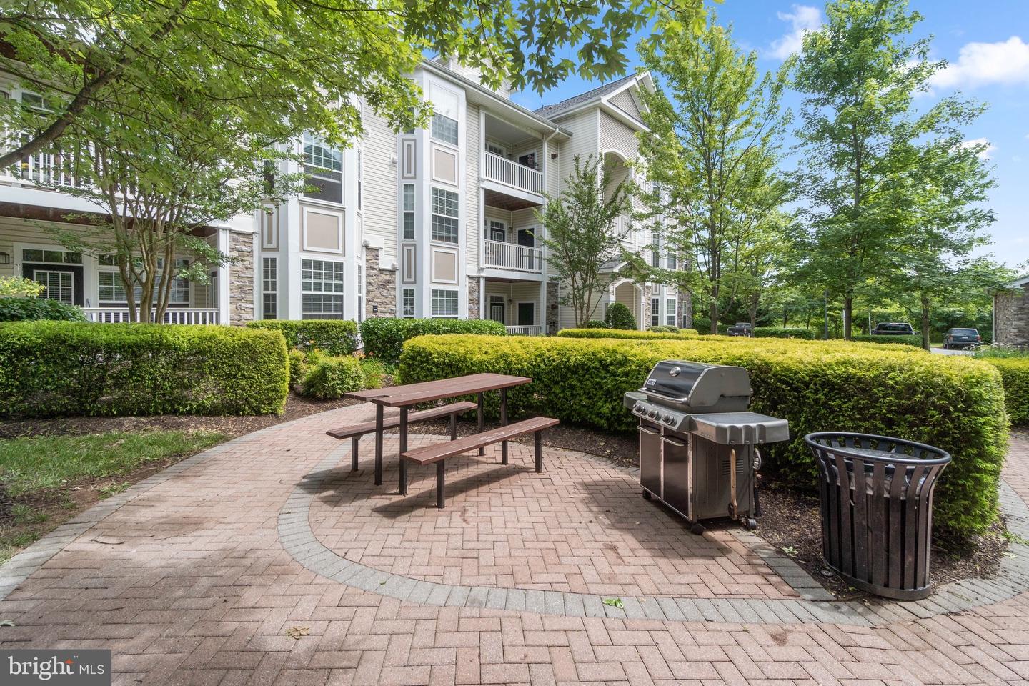 506 Sunset View TERRACE SE Unit: 306