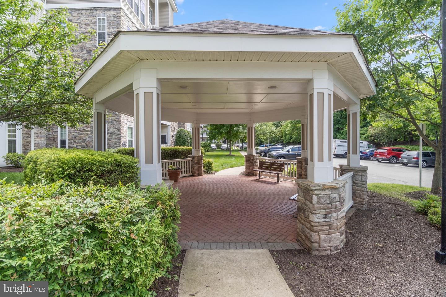 506 Sunset View TERRACE SE Unit: 306