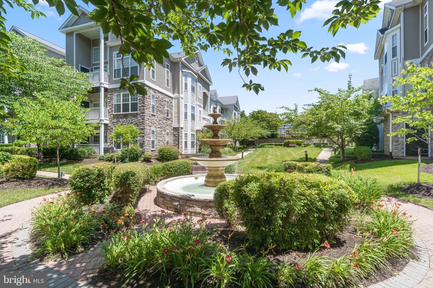 506 Sunset View TERRACE SE Unit: 306