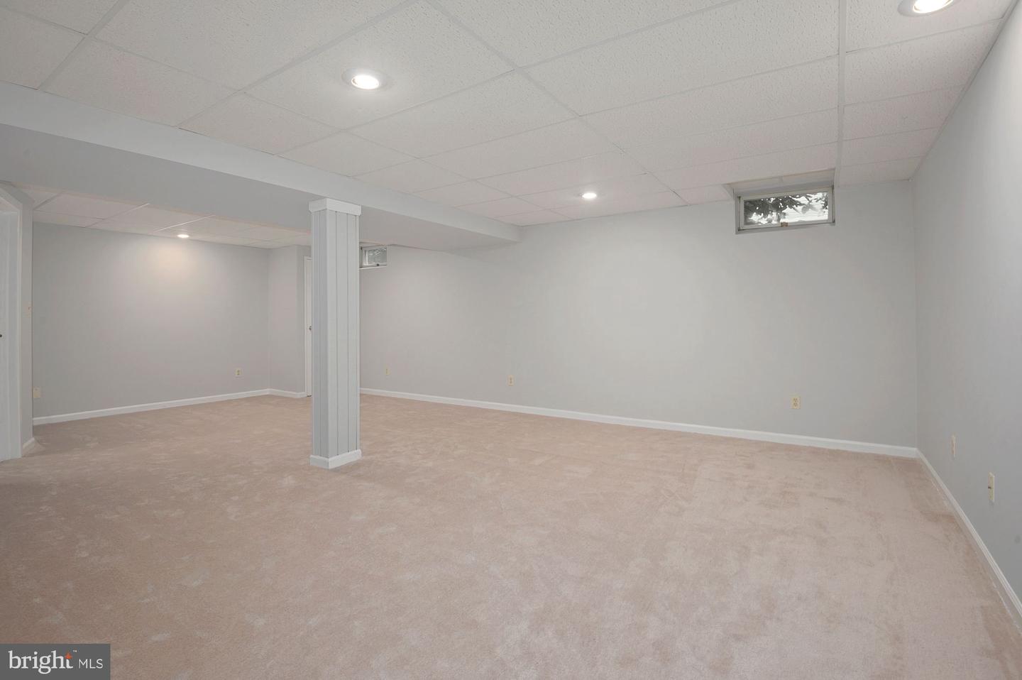 105 Red Oak LANE