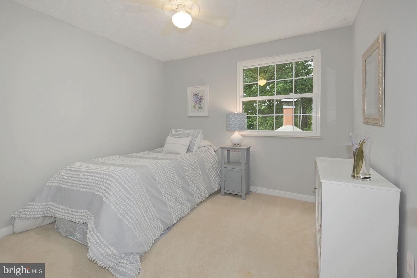 105 Red Oak LANE