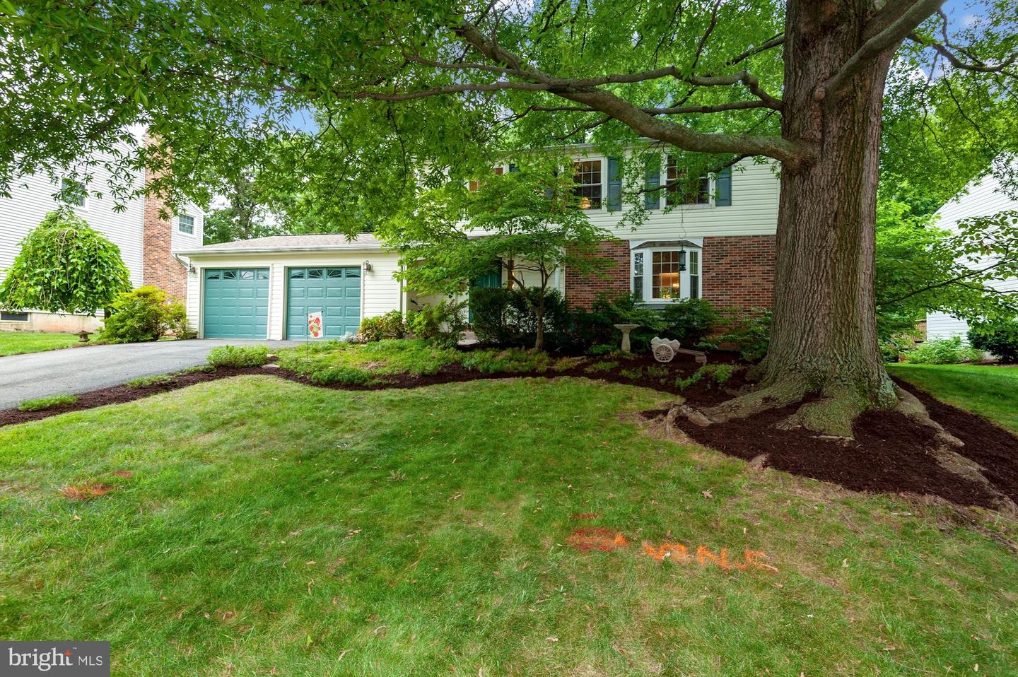 105 Red Oak LANE