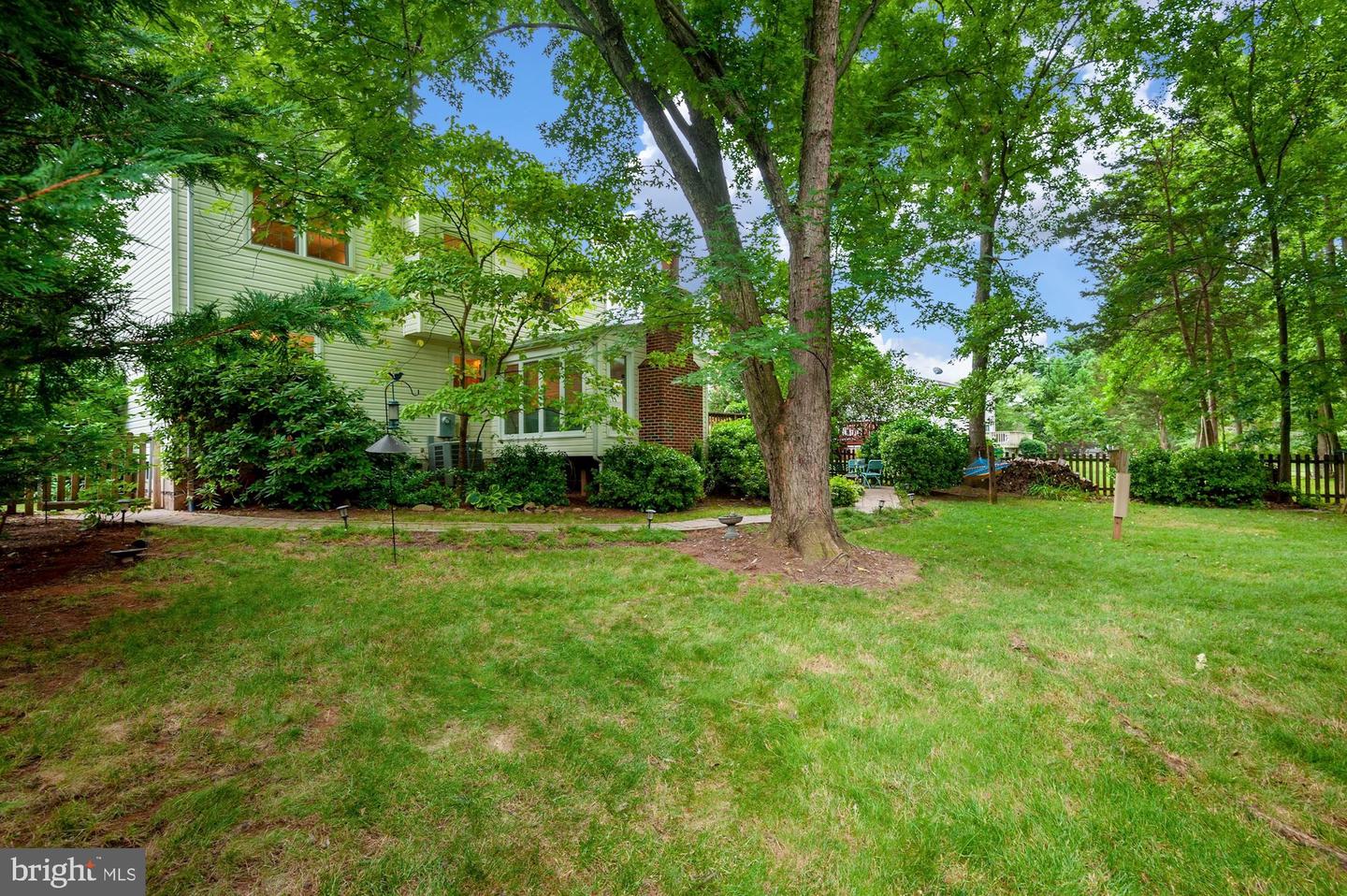 105 Red Oak LANE