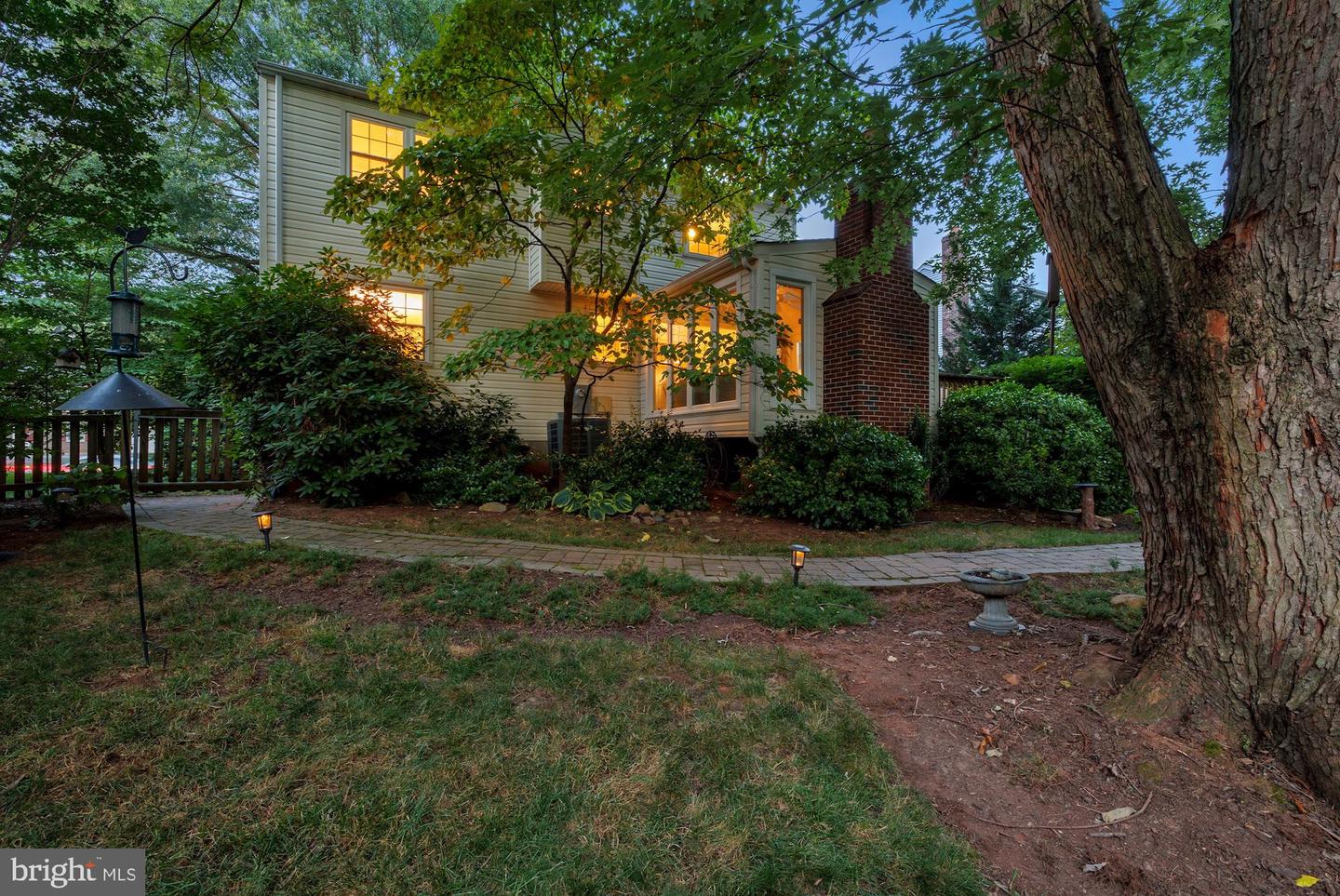 105 Red Oak LANE