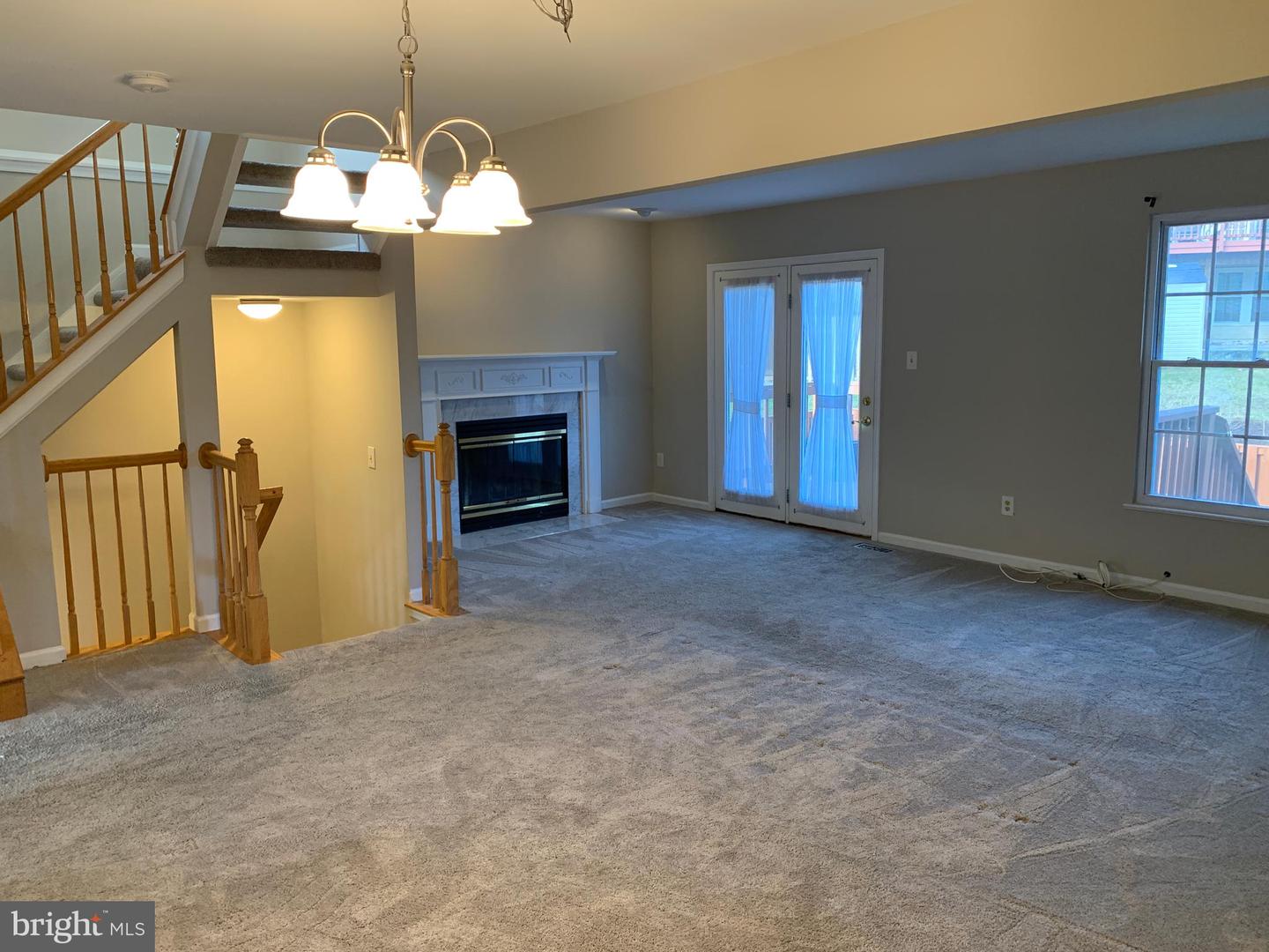 21073 Cornerpost SQUARE