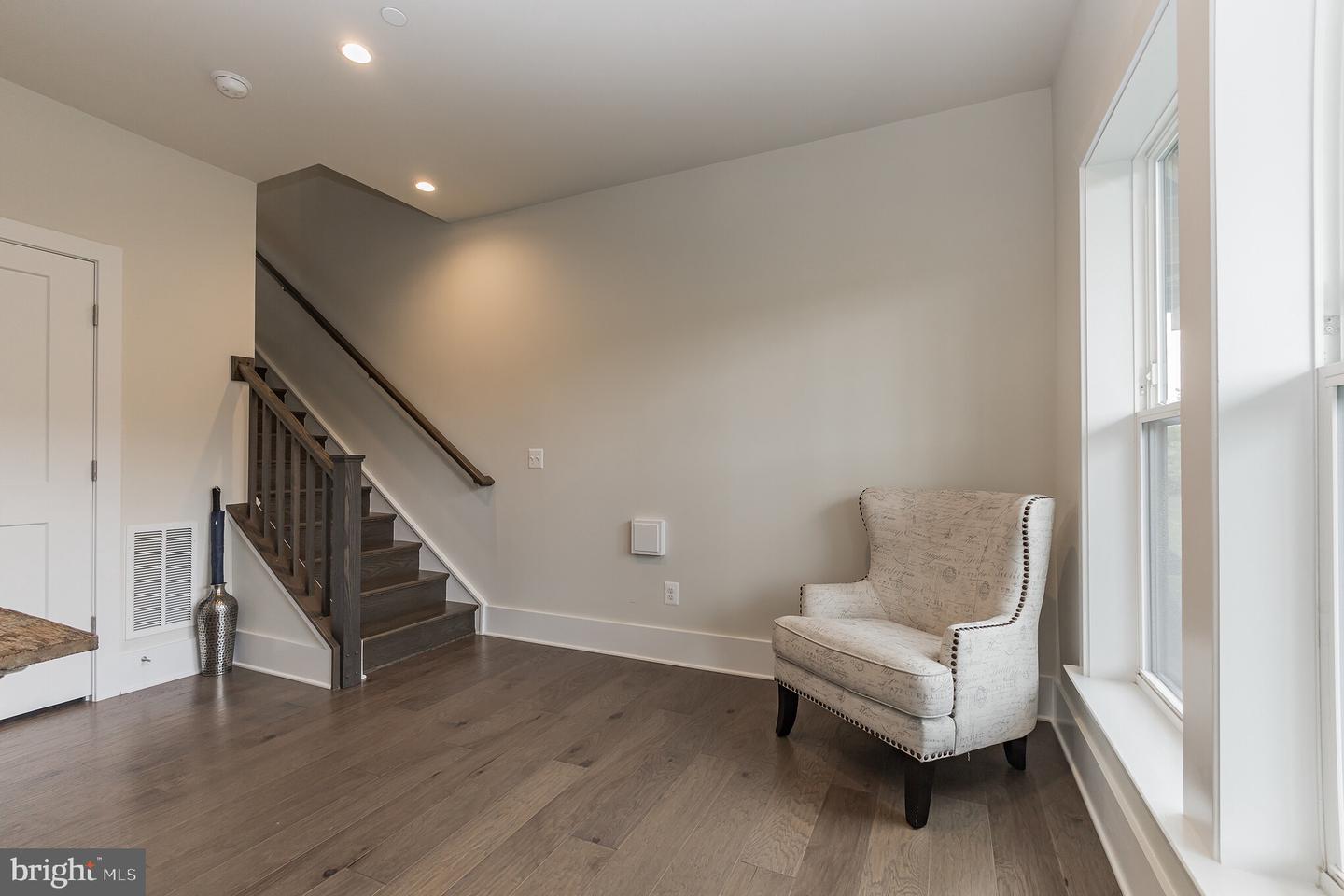 20101 Old Line TERRACE