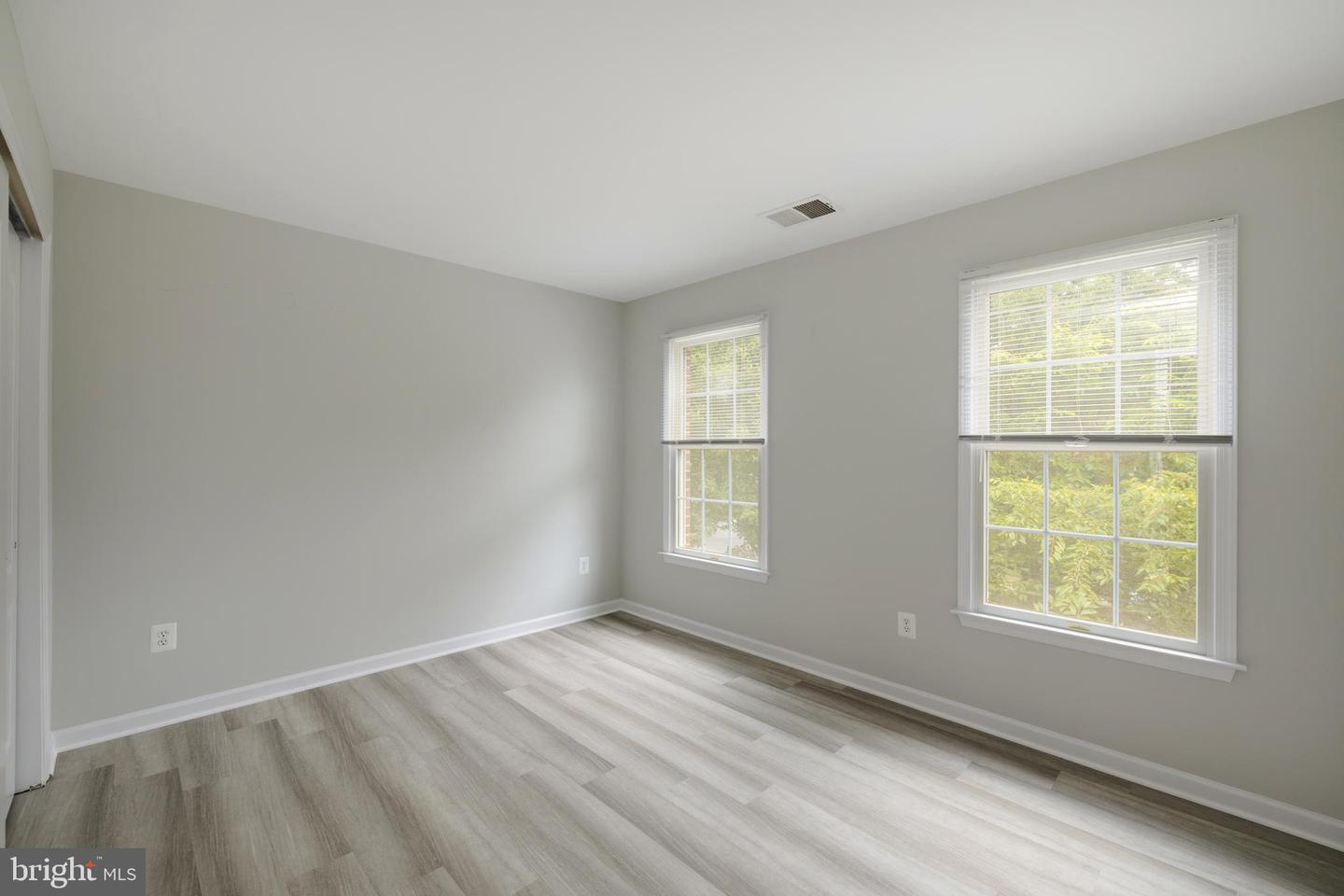 22829 Queensbridge DRIVE