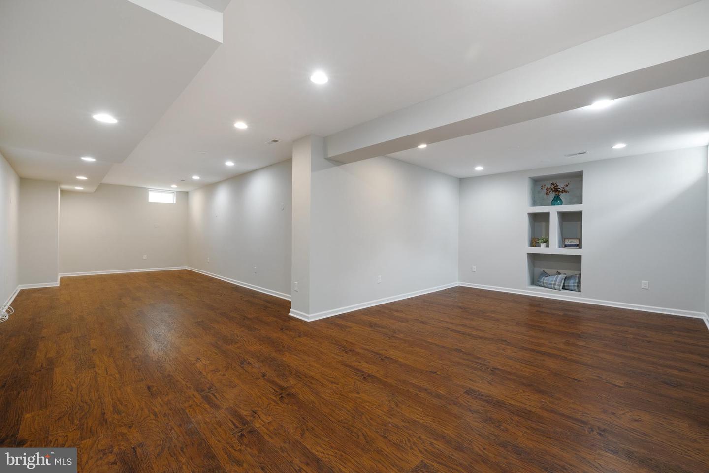 22829 Queensbridge DRIVE