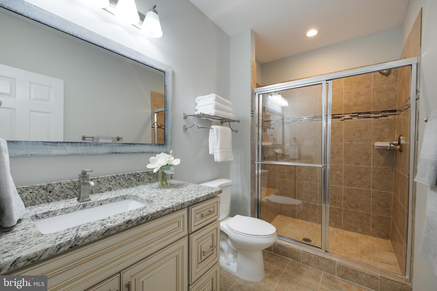 22829 Queensbridge DRIVE